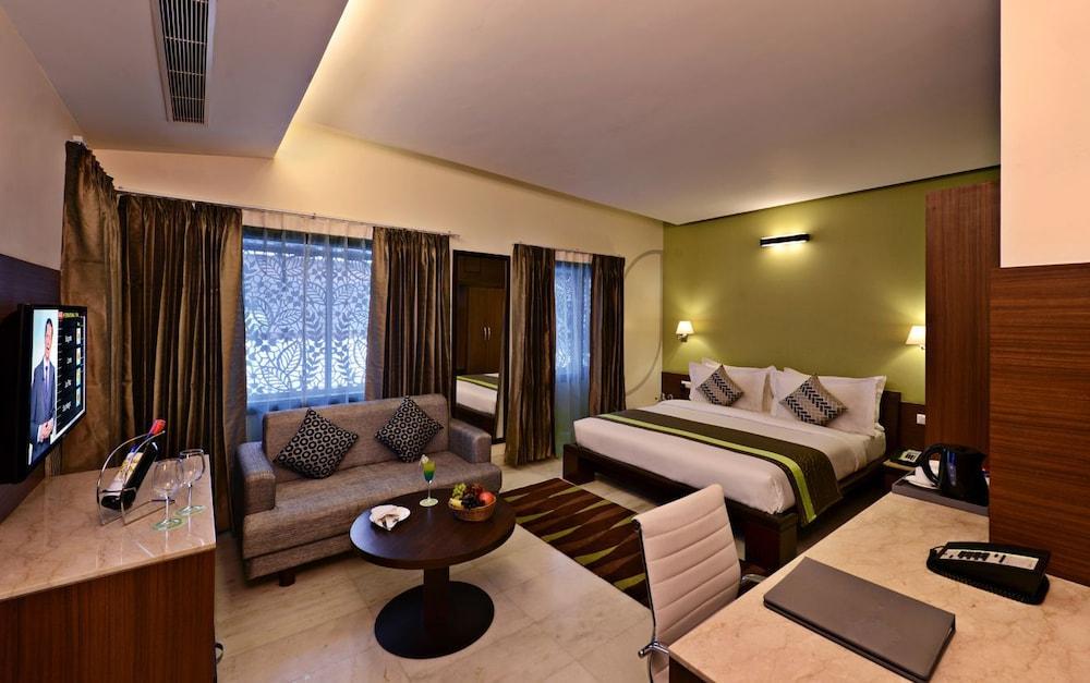 Leisure Inn Grand Chanakya Jaipur Bagian luar foto
