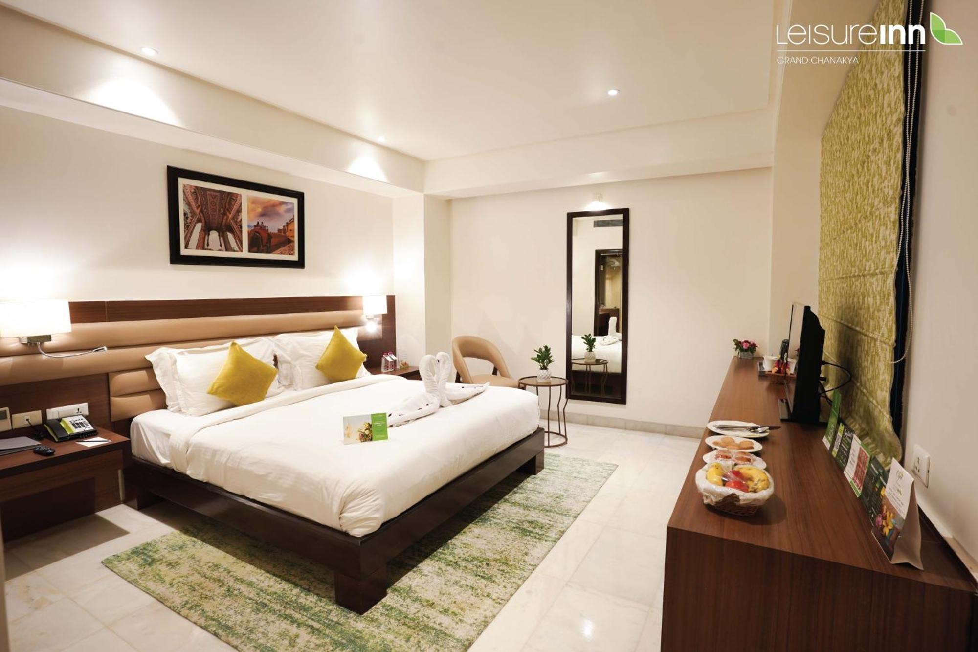 Leisure Inn Grand Chanakya Jaipur Bagian luar foto