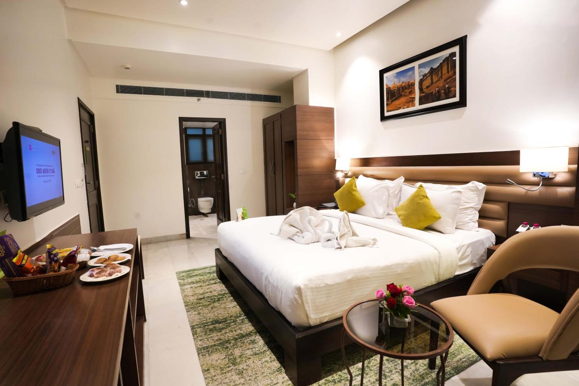 Leisure Inn Grand Chanakya Jaipur Bagian luar foto
