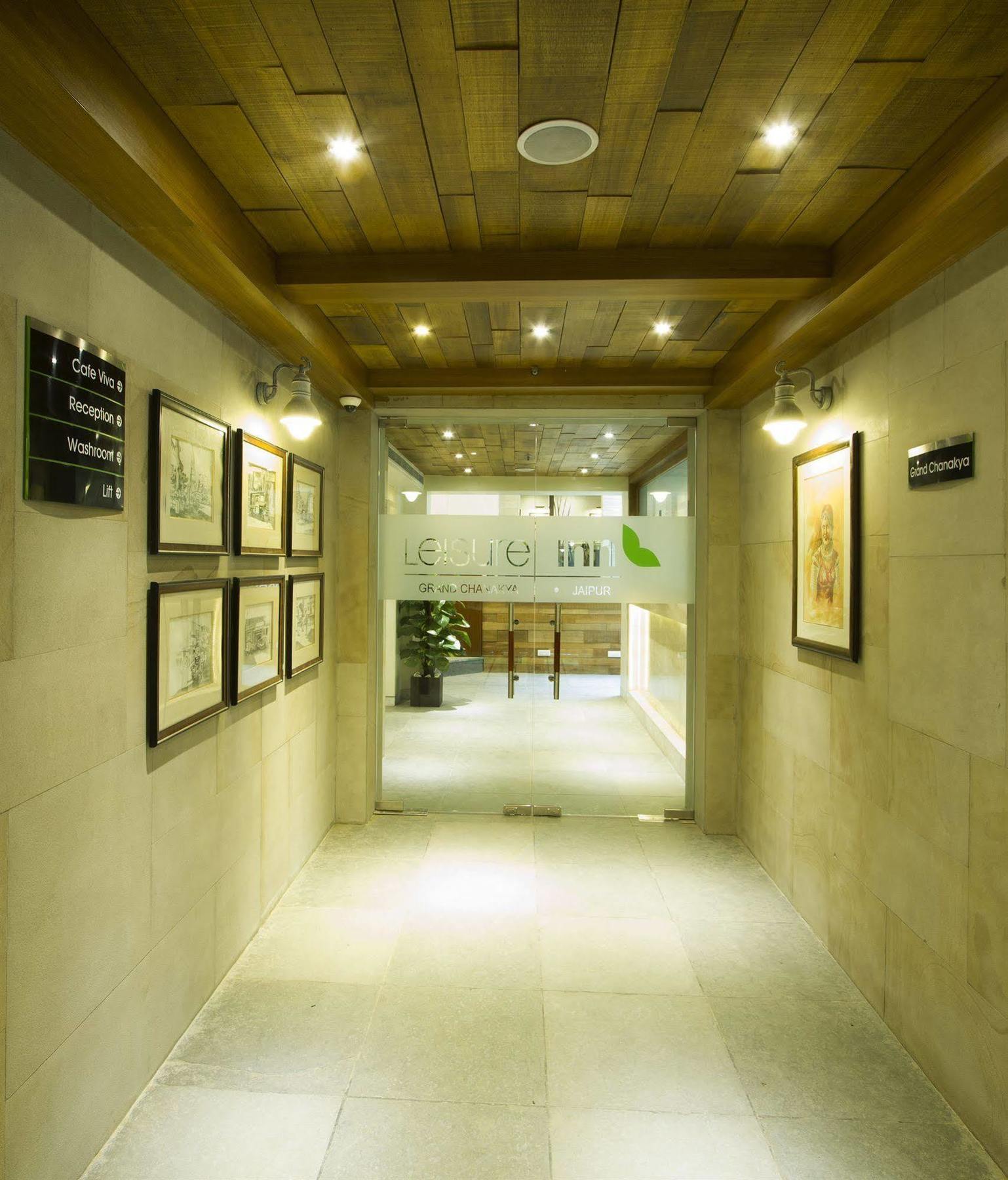 Leisure Inn Grand Chanakya Jaipur Bagian luar foto